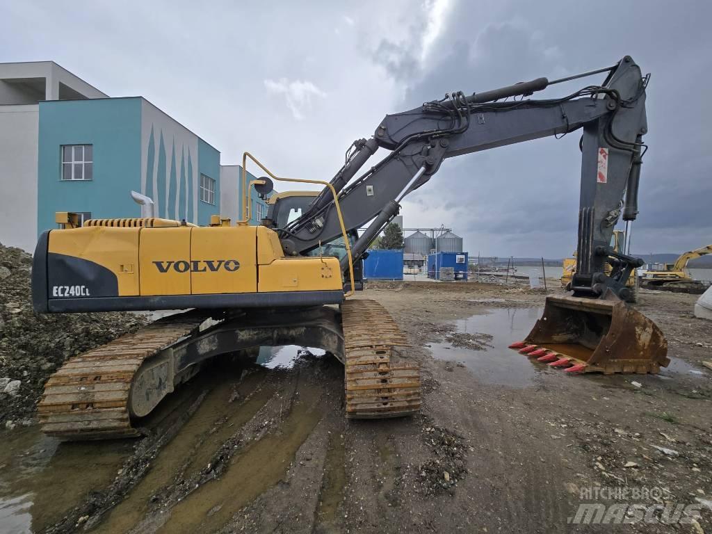 Volvo EC 240 C Paletli ekskavatörler