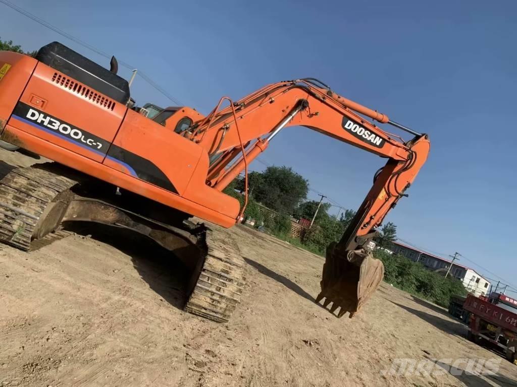Doosan DH300 Paletli ekskavatörler