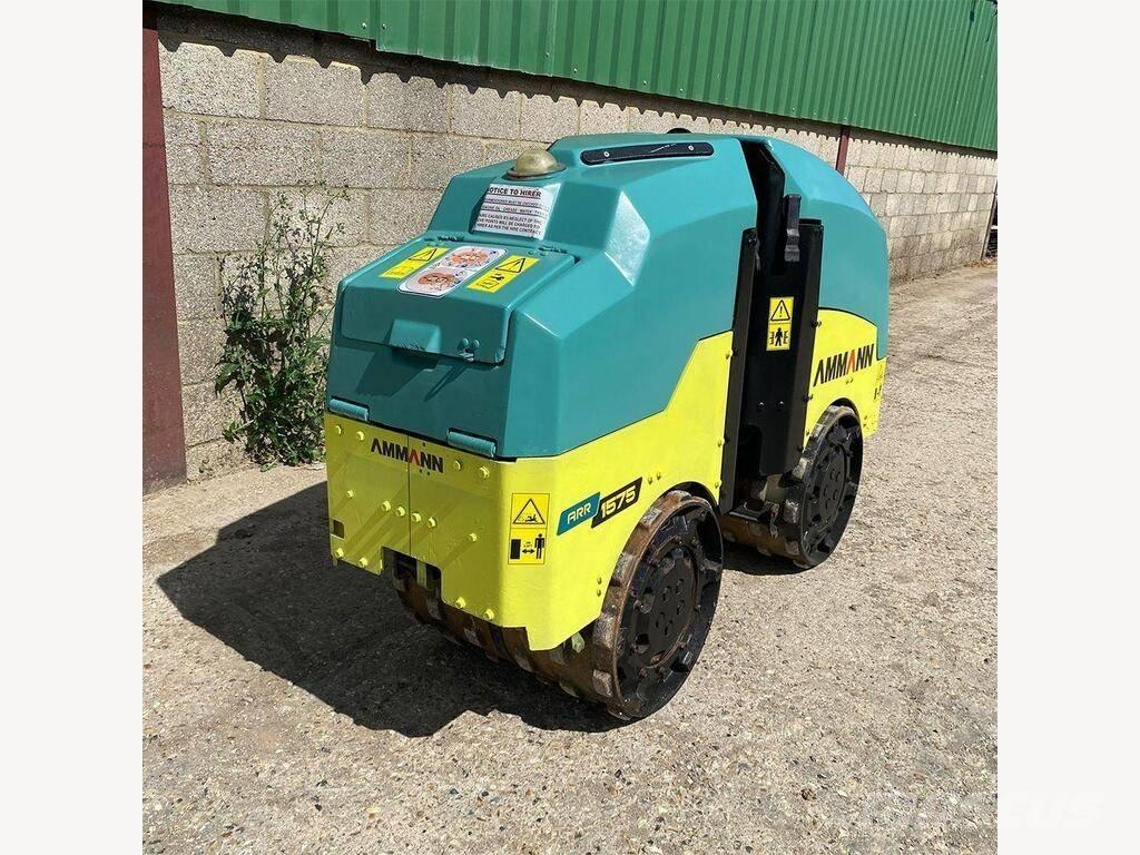 Ammann ARR 1575 Çift tamburlu silindirler