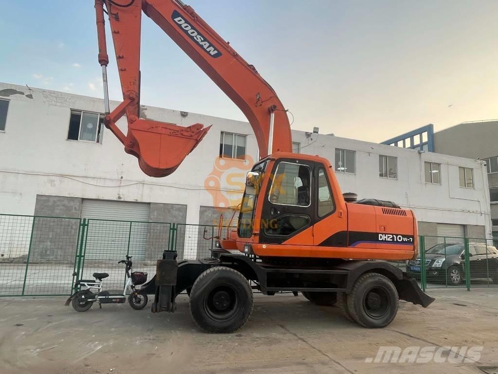 Doosan DH210W-7 Lastik tekerli ekskavatörler