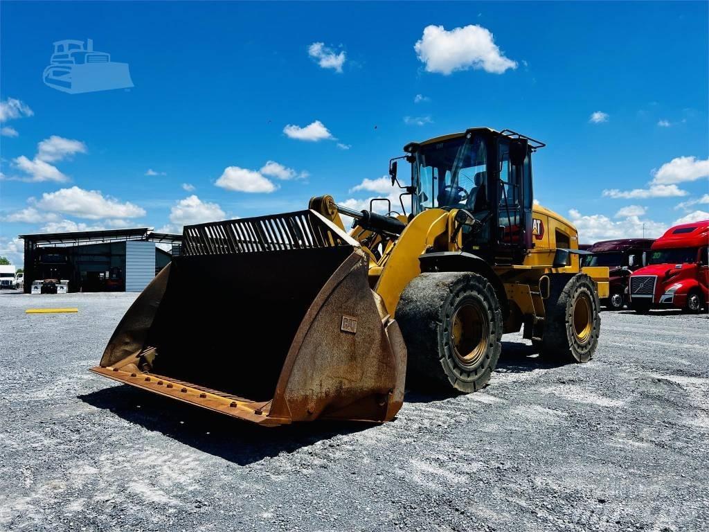 CAT 938 M Tekerlekli yükleyiciler