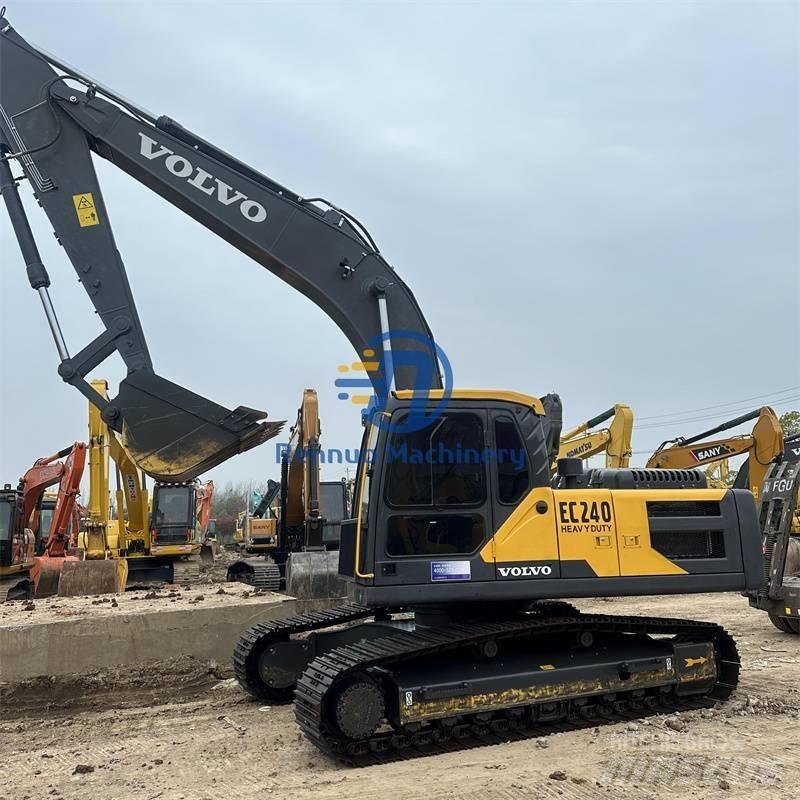 Volvo EC 240 Paletli ekskavatörler