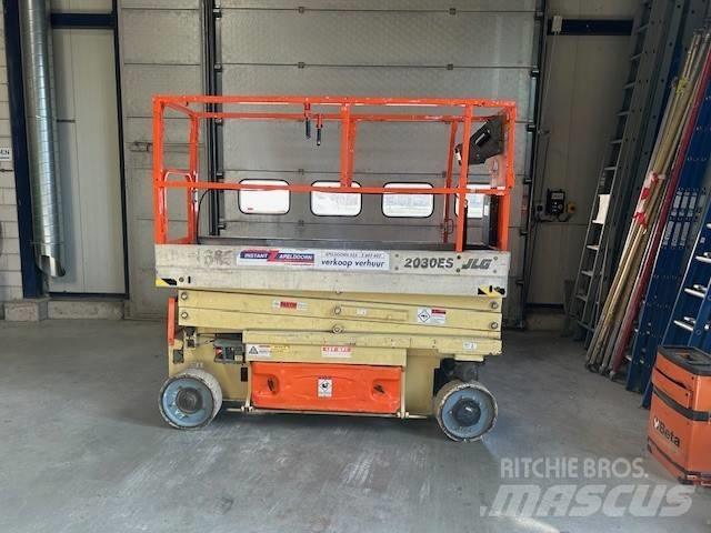 JLG 2030 ES Makasli platformlar