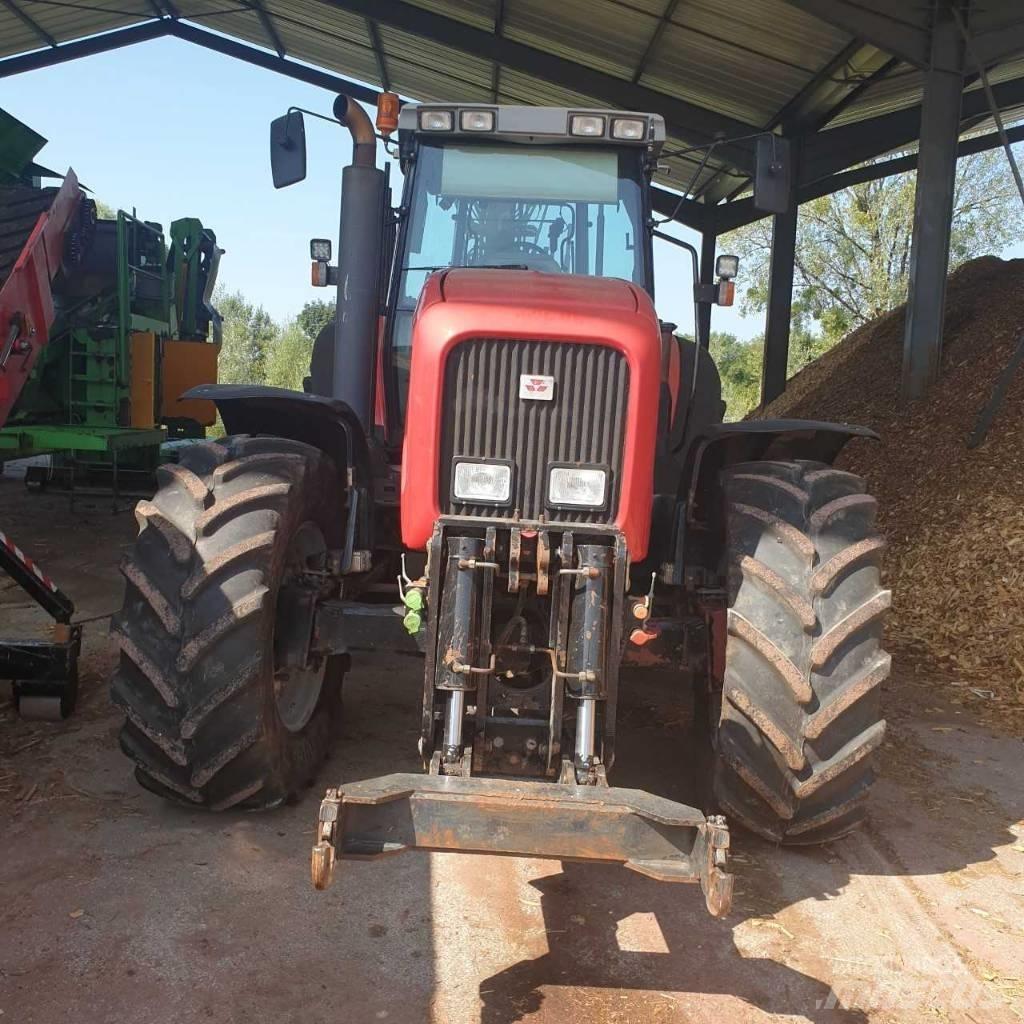 Massey Ferguson 8260 Traktörler