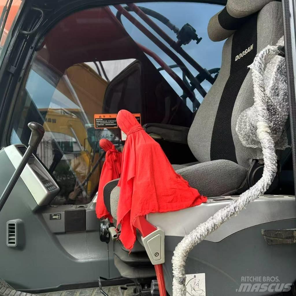 Doosan 225LC-9 Paletli ekskavatörler