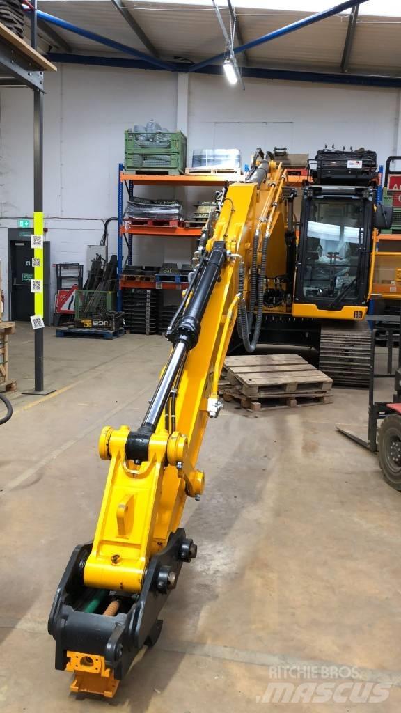 JCB 140X L SV Paletli ekskavatörler