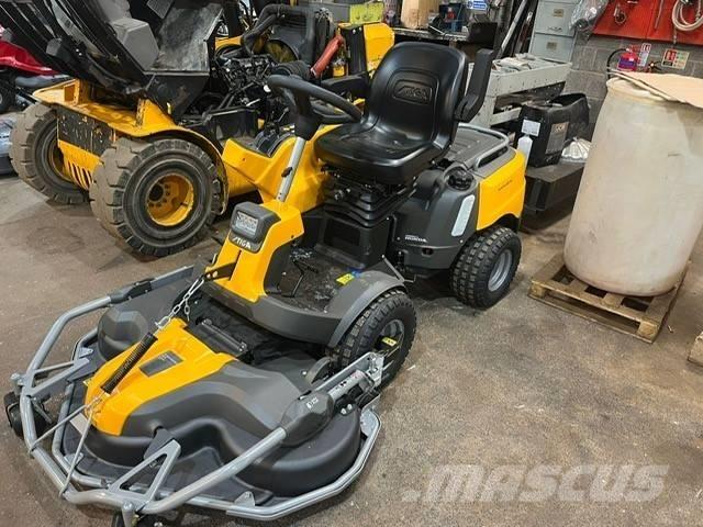 Stiga PARK PRO 900WX Mobil çim biçme makineleri