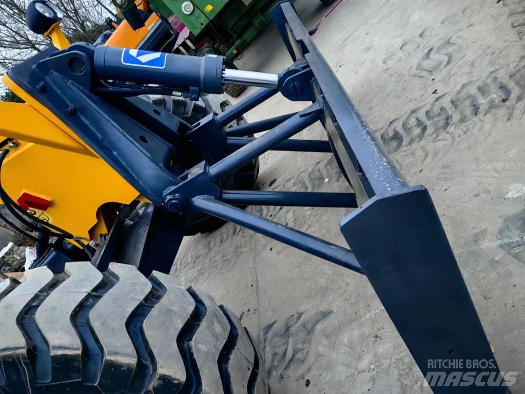 XCMG GR 2153 Greyderler