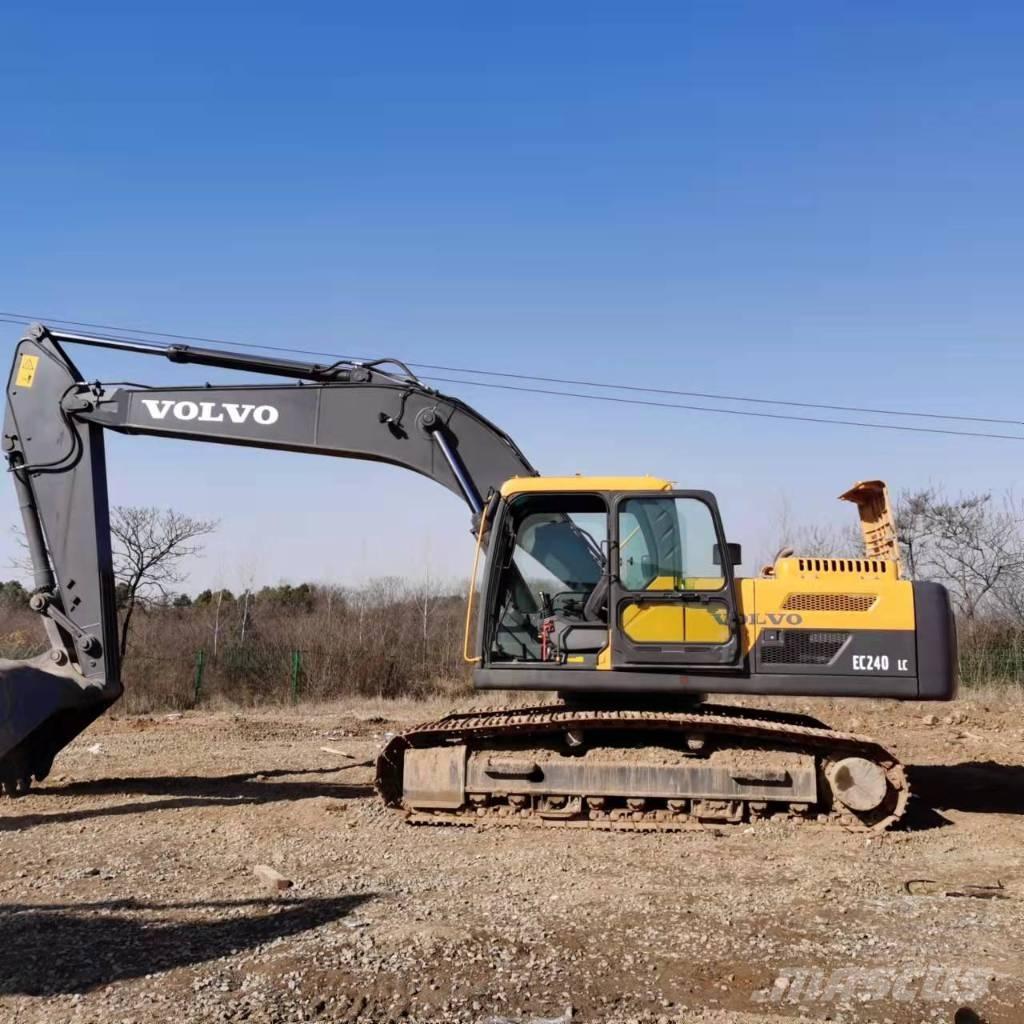 Volvo EC240 Paletli ekskavatörler