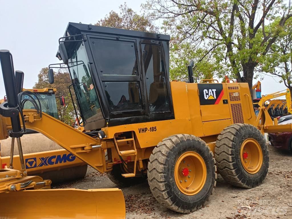 CAT 140 Paletli ekskavatörler