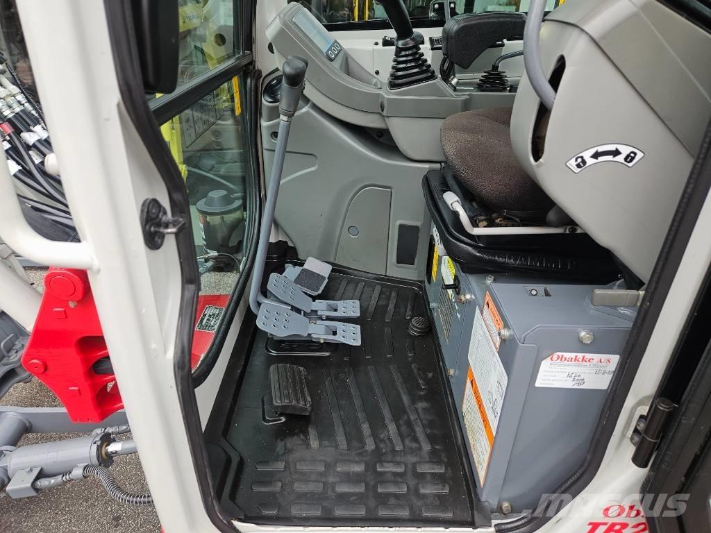 Takeuchi TB 225 Mini ekskavatörler, 7 tona dek