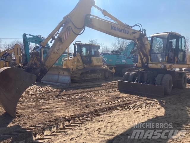 Komatsu PW 180-7K Lastik tekerli ekskavatörler