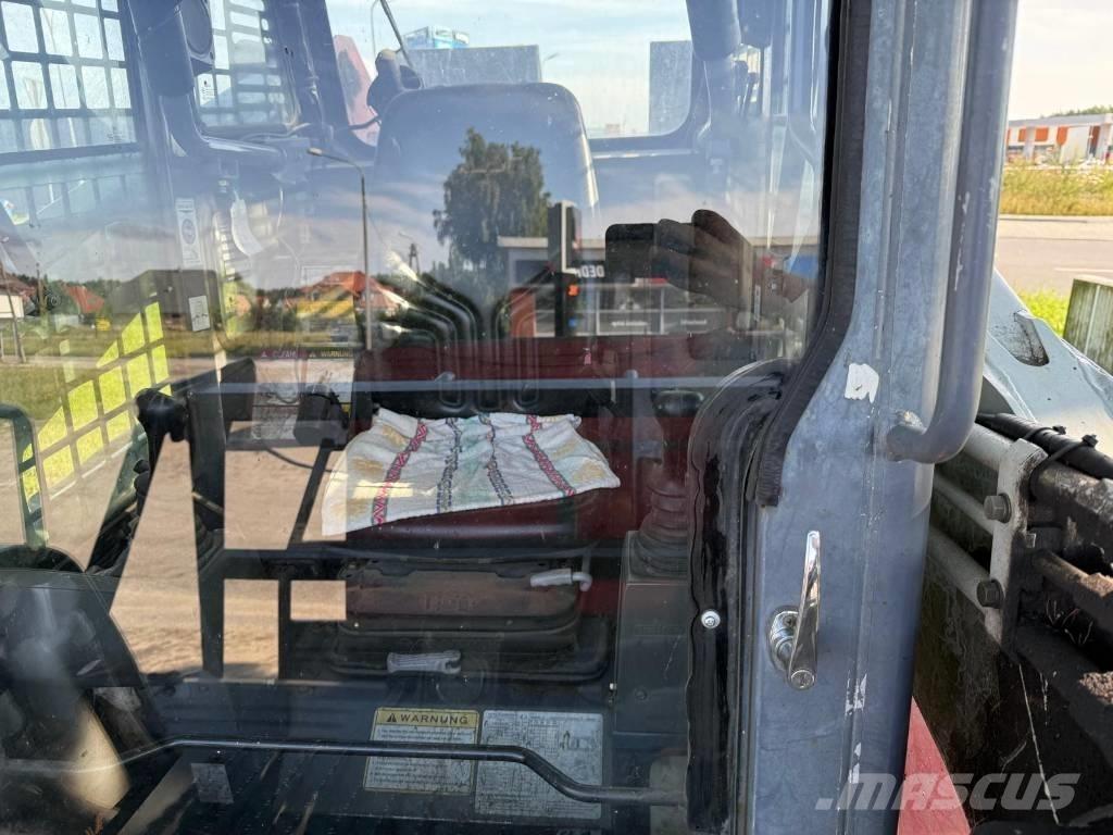 Takeuchi TL 250 Paletli yükleyiciler