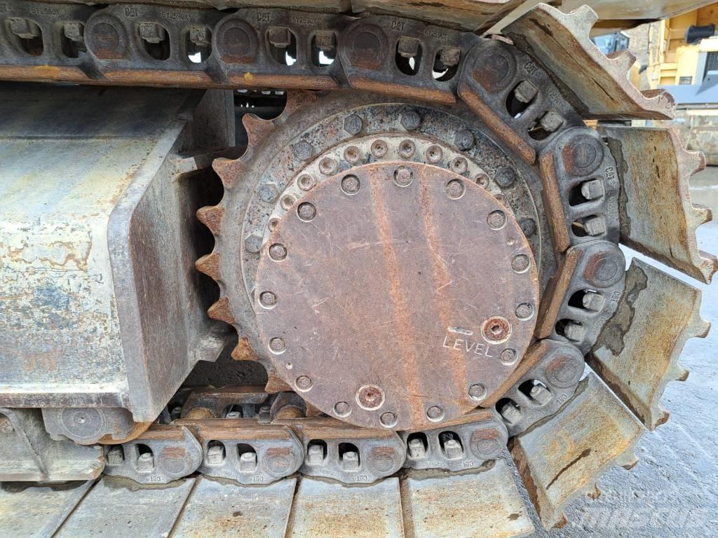 CAT 336 F Paletli ekskavatörler