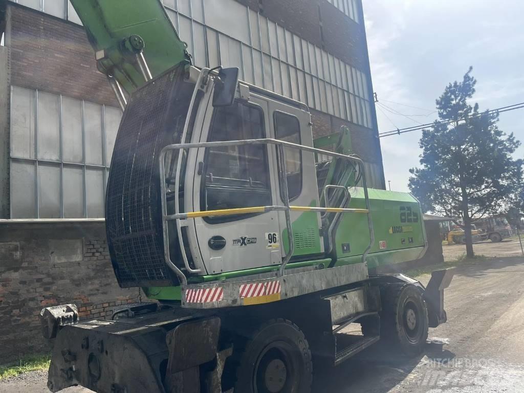 Sennebogen 825M K13 Atık taşıma araçları