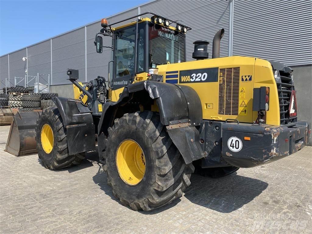 Komatsu WA320-7 Tekerlekli yükleyiciler