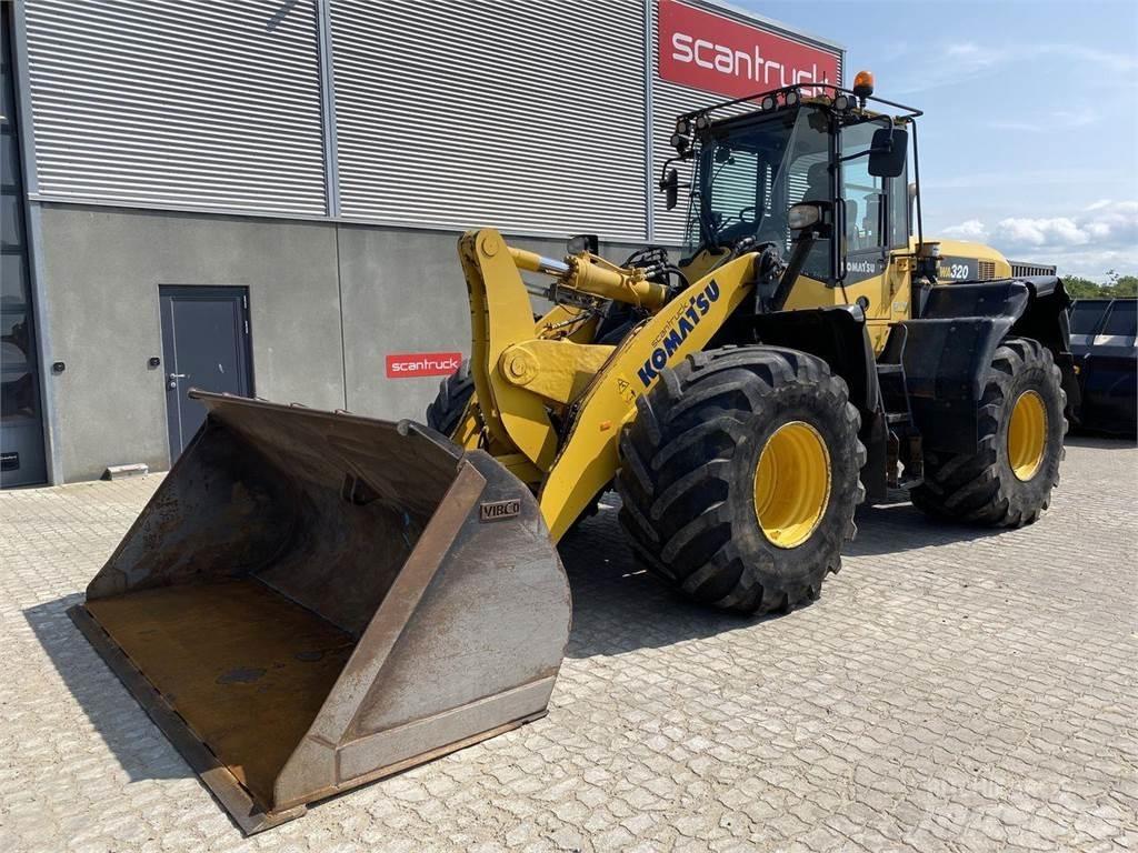 Komatsu WA320-7 Tekerlekli yükleyiciler