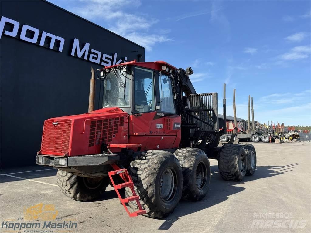 Komatsu 840.4 Tomruk yükleyici traktörler