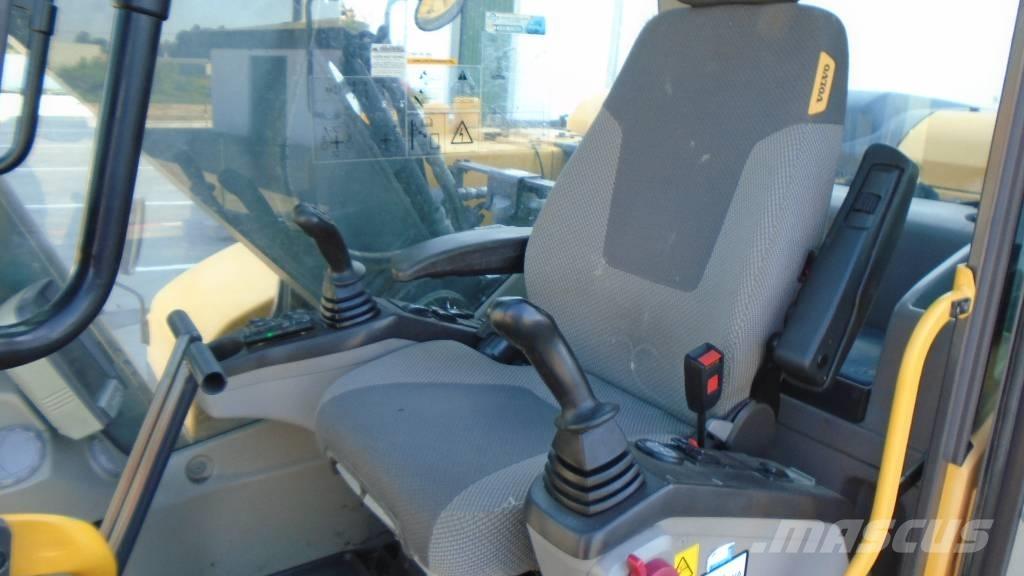 Volvo EC 160 D Paletli ekskavatörler
