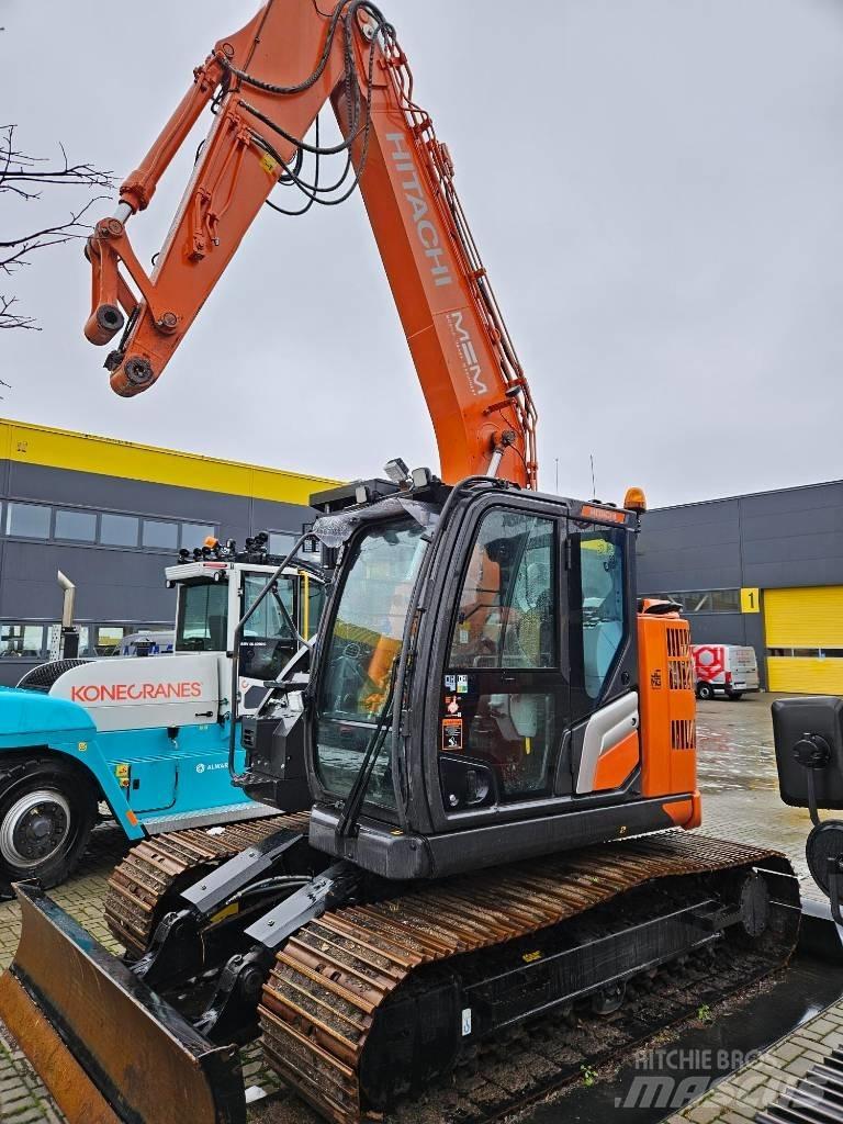Hitachi ZX 135 US-7 Paletli ekskavatörler