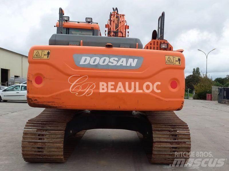 Doosan DX 225 LC Paletli ekskavatörler
