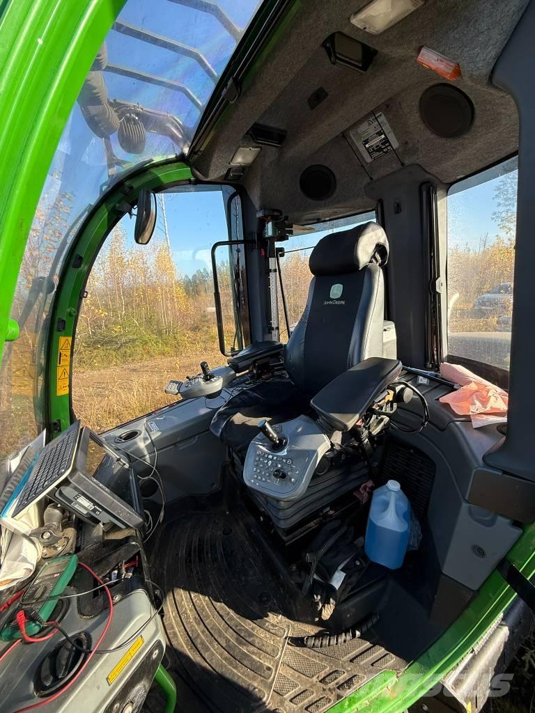 John Deere 1070 E Biçerdöverler
