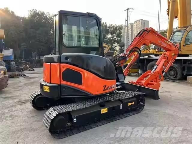 Hitachi ZX 50 Mini ekskavatörler, 7 tona dek