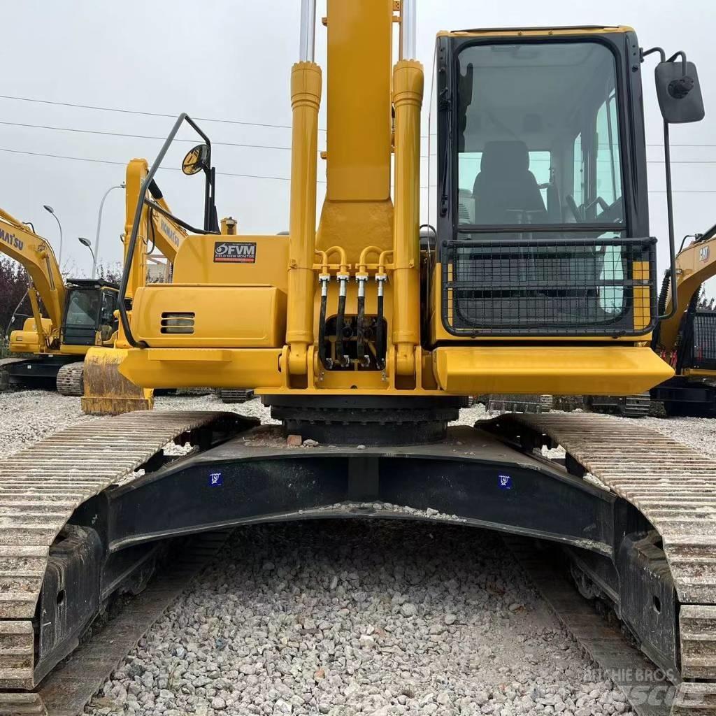 Komatsu PC 240 Paletli ekskavatörler