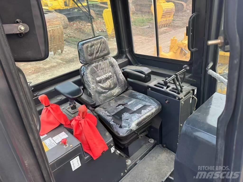 Shantui SD 22 Paletli dozerler