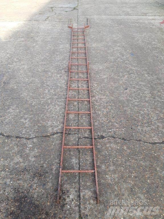Access LADDER Diger tarim makinalari