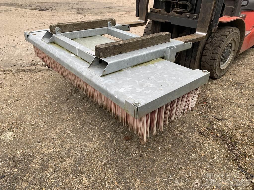 Jacobsen 6FT YARD Diger tarim makinalari