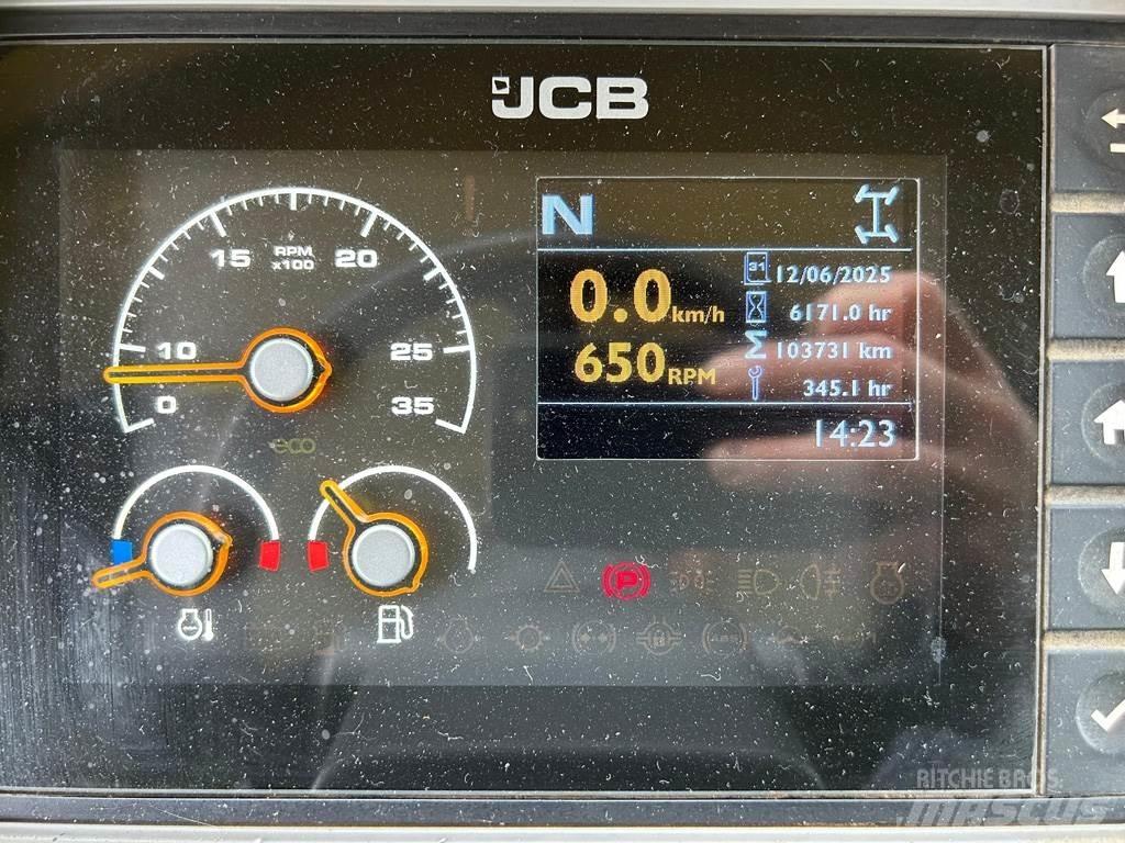 JCB 4220 Traktörler