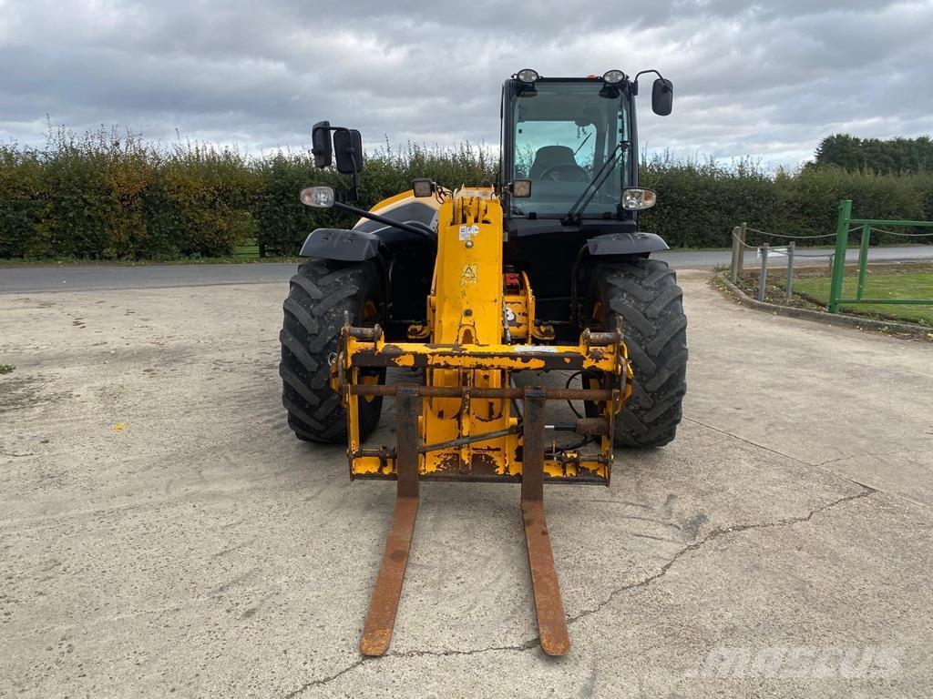 JCB 531-70 Tarimsal teleskopik yükleyiciler