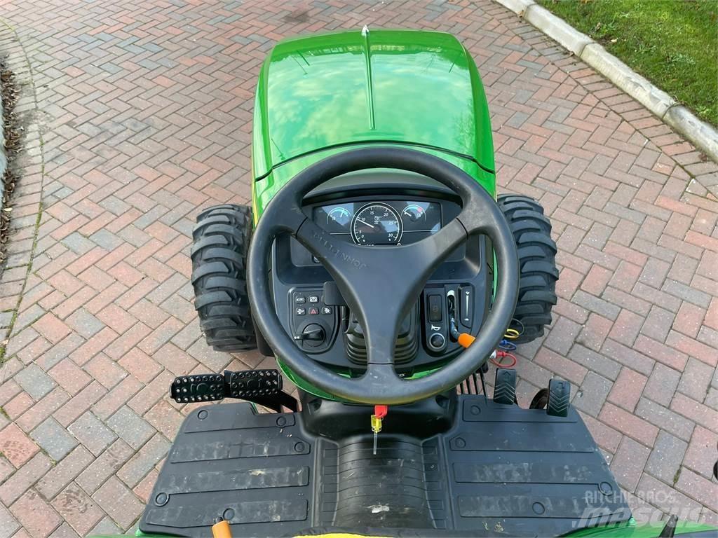 John Deere 2038R Traktörler