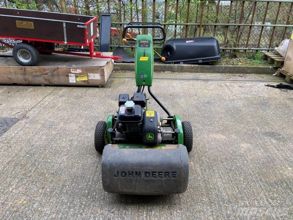 John Deere 220C Diger tarim makinalari