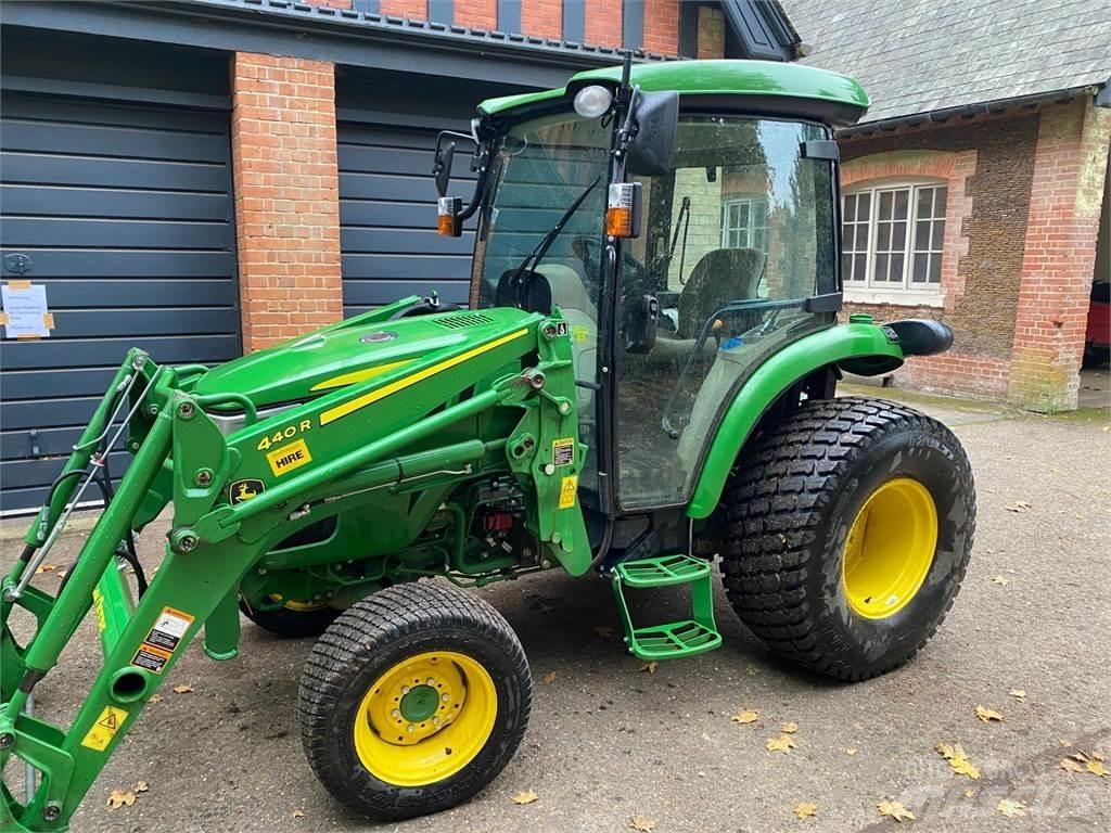 John Deere 4066R Traktörler