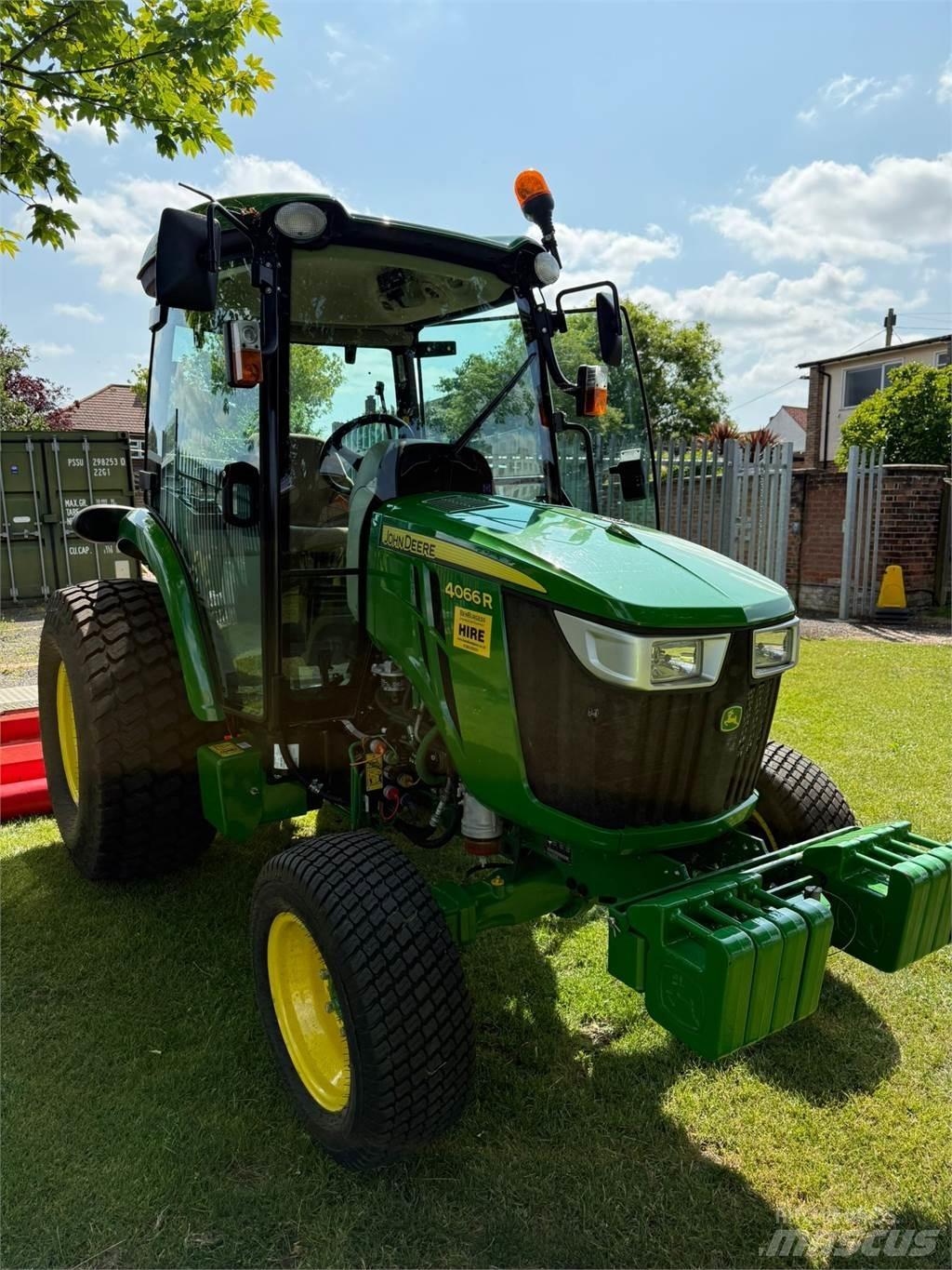 John Deere 4066R Traktörler