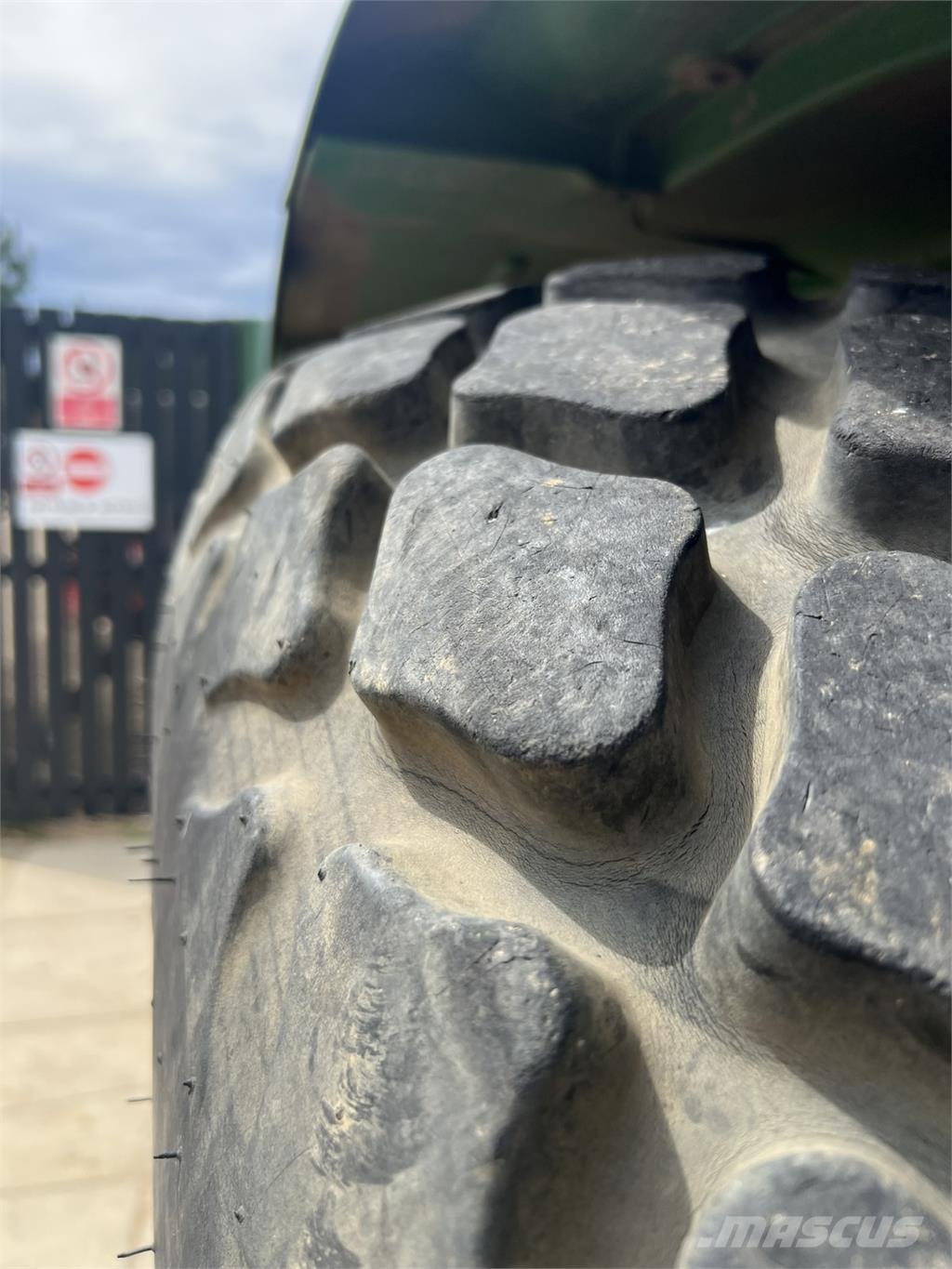 John Deere 5075E Traktörler