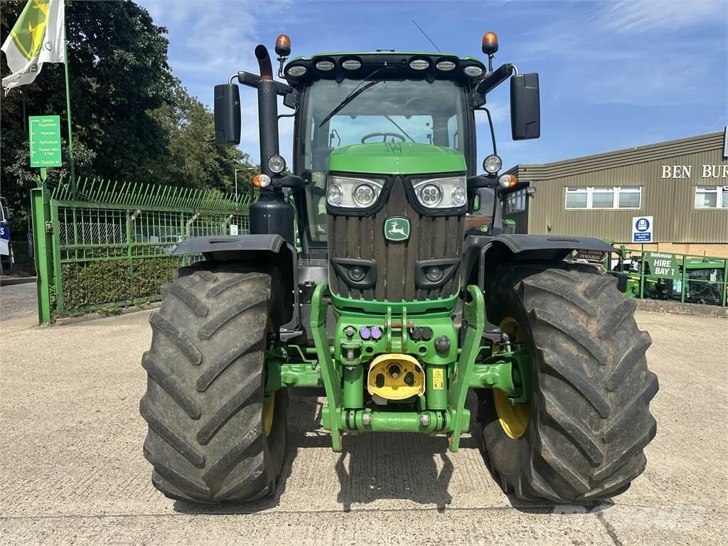 John Deere 6215R Traktörler