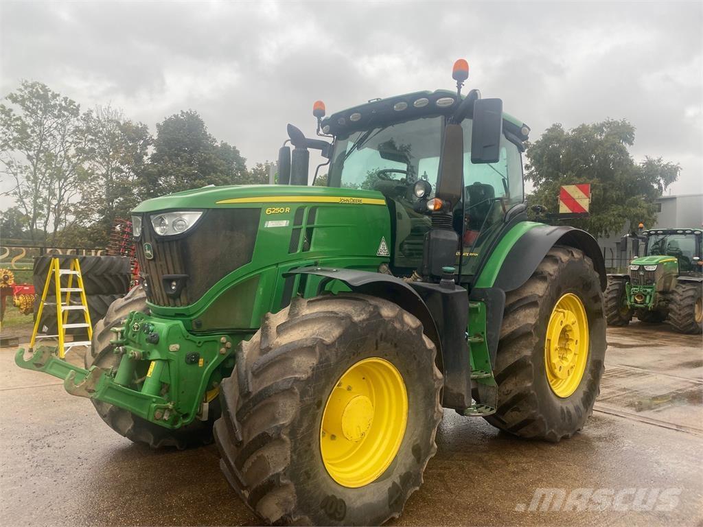 John Deere 6250R Traktörler