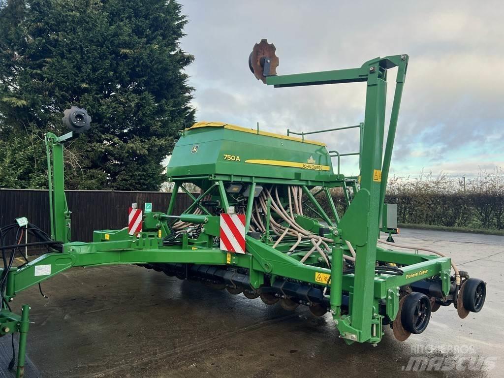 John Deere 750A Mibzerler