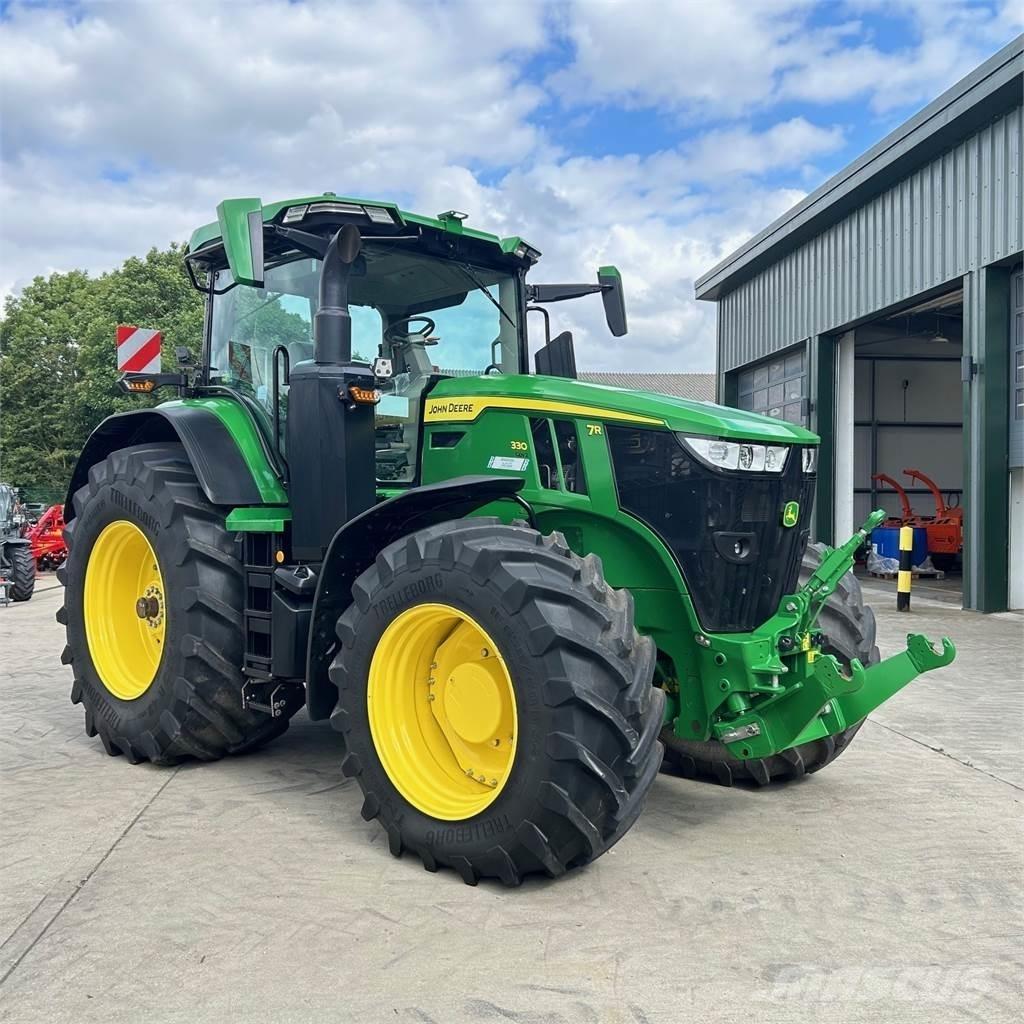 John Deere 7R330 Traktörler