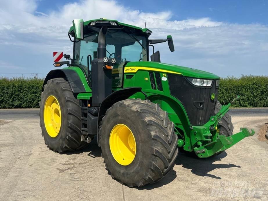 John Deere 7R330 Traktörler