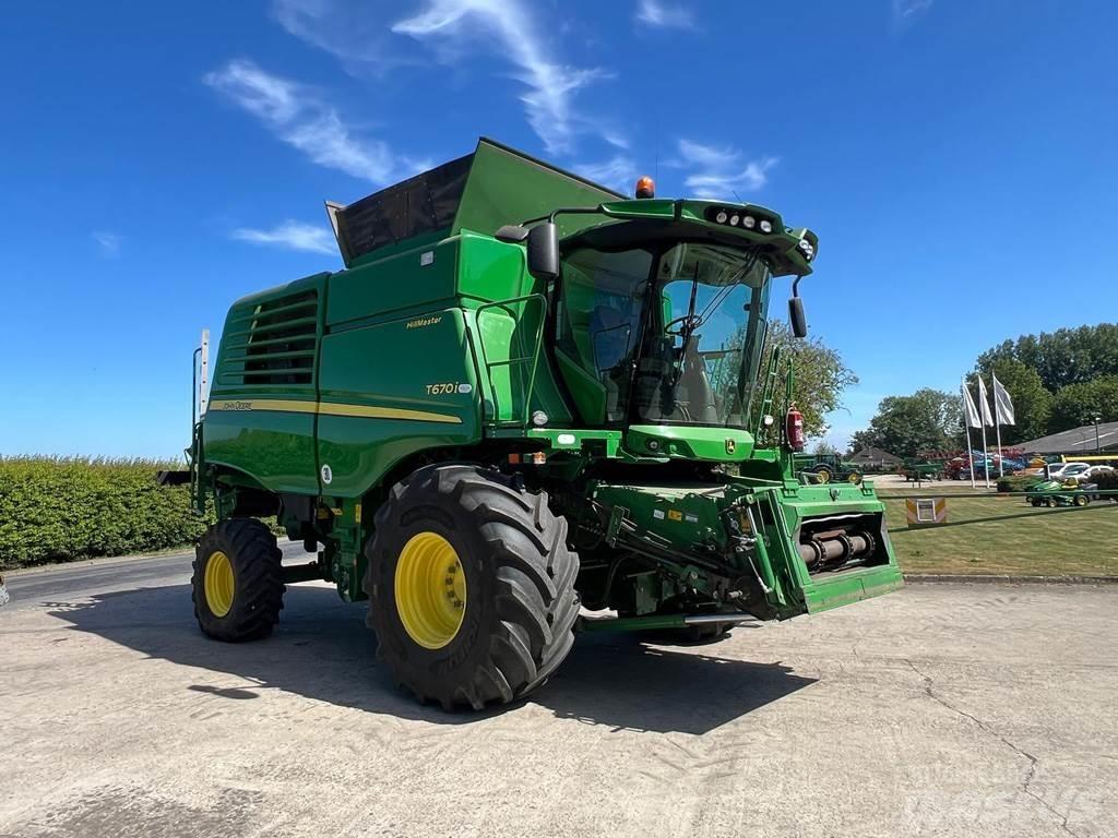 John Deere T670HM Biçerdöverler
