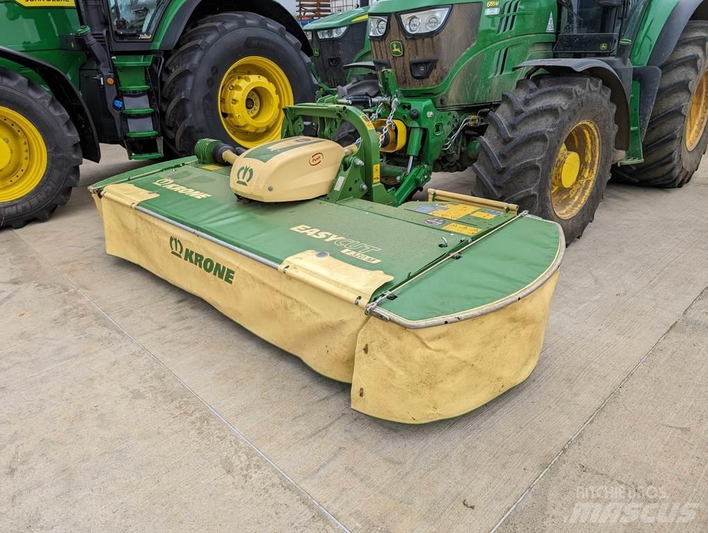 Krone F320M Hasat makineleri