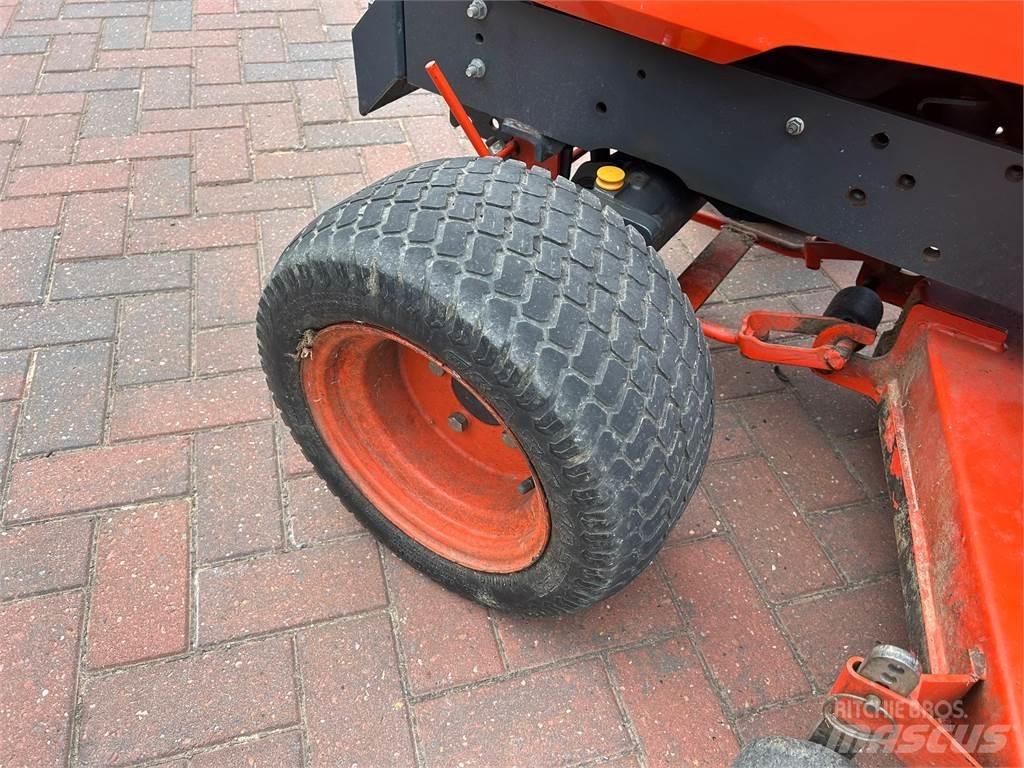 Kubota BX2350 Traktörler