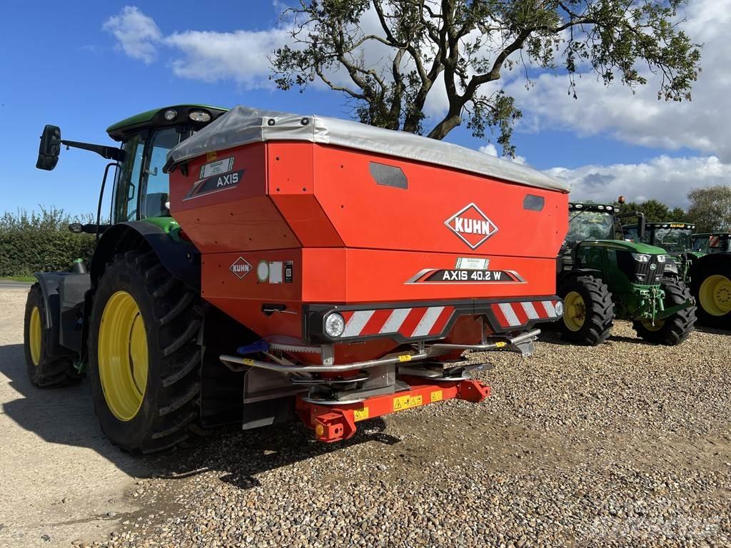Kuhn 40.2W Mineral gübre dagiticilar