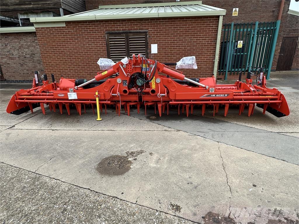 Kuhn HR6030 Üniversal ekim makinasi