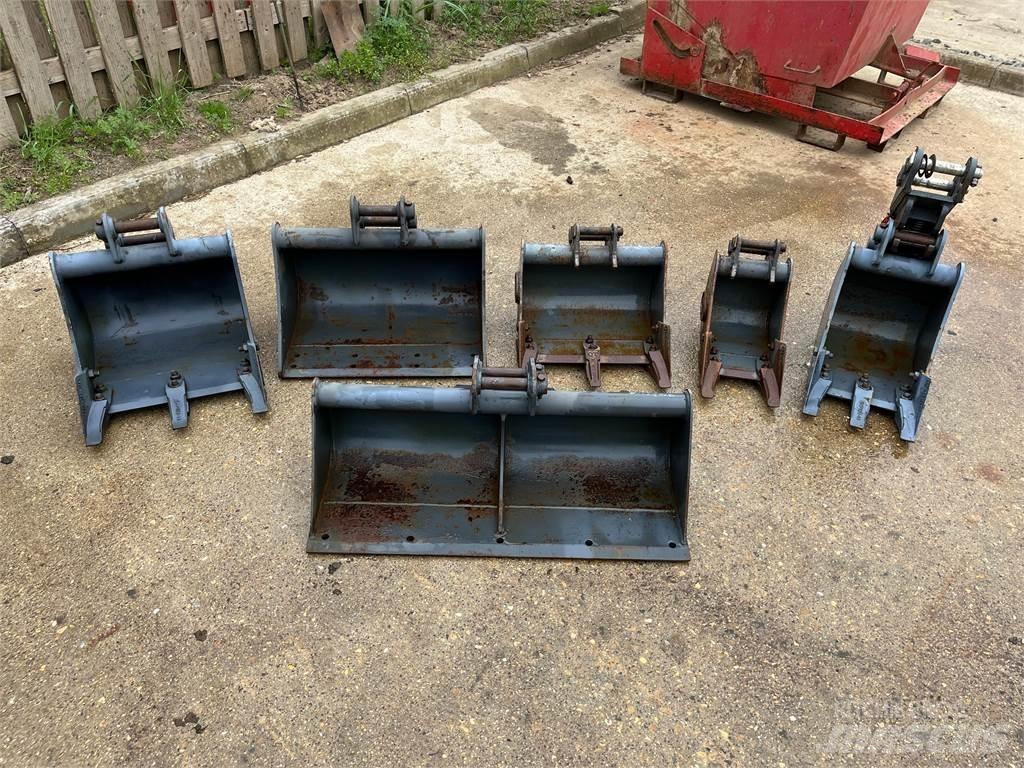 Strickland BUCKET Diger