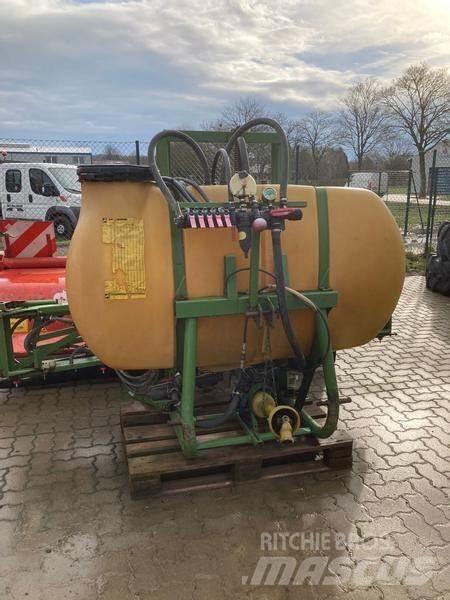 Amazone US604T Çekilir pülverizatörler